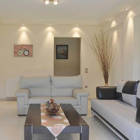 Beautiful House With Garden In Rhodes Villa เอียลิซอส ภายนอก รูปภาพ